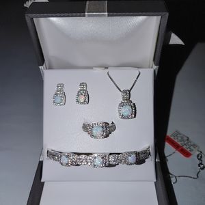 Opal&cubic zirconia 4pc set